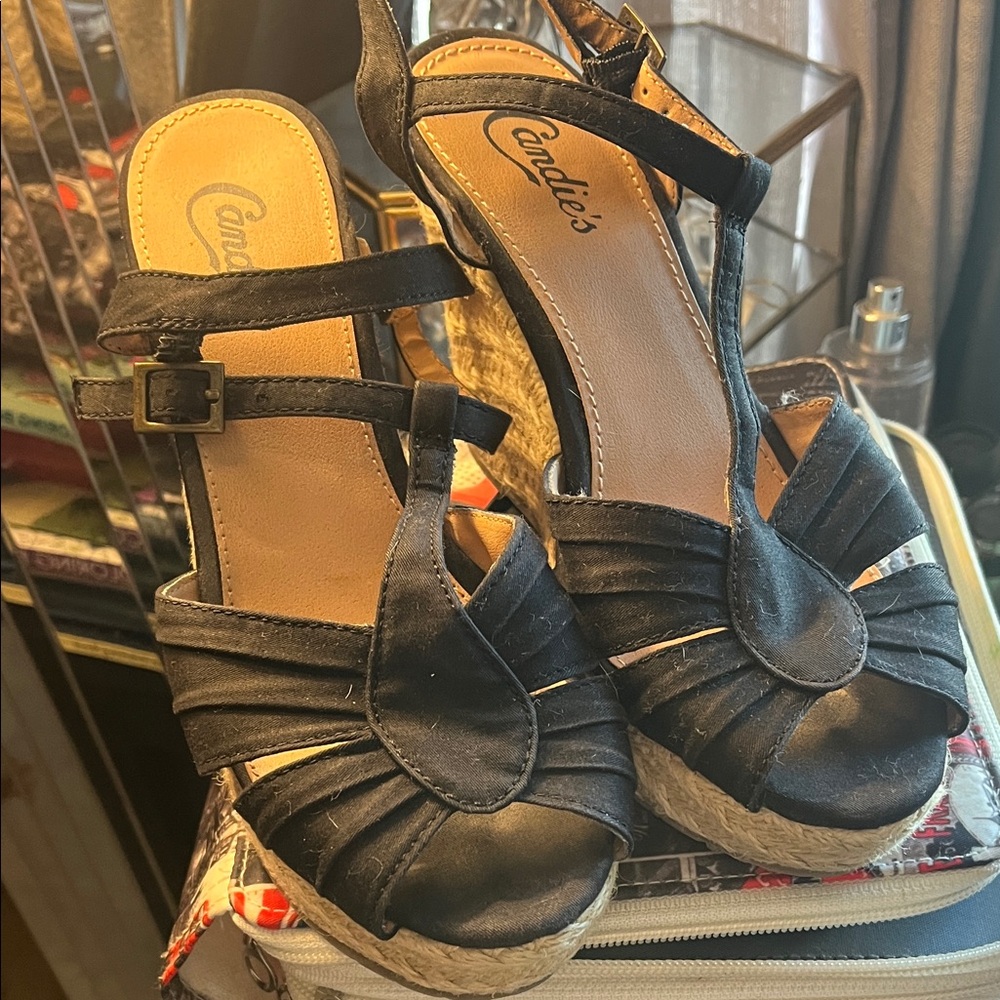 Candie's Elegant Black Wedge Sandals